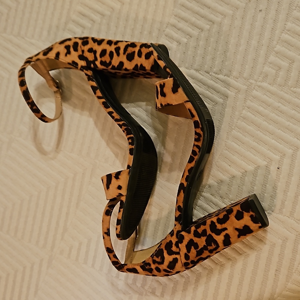 A New Day Leopard Block Heel - Picture 3 of 8